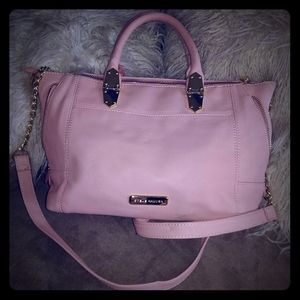 Cute little handbag.